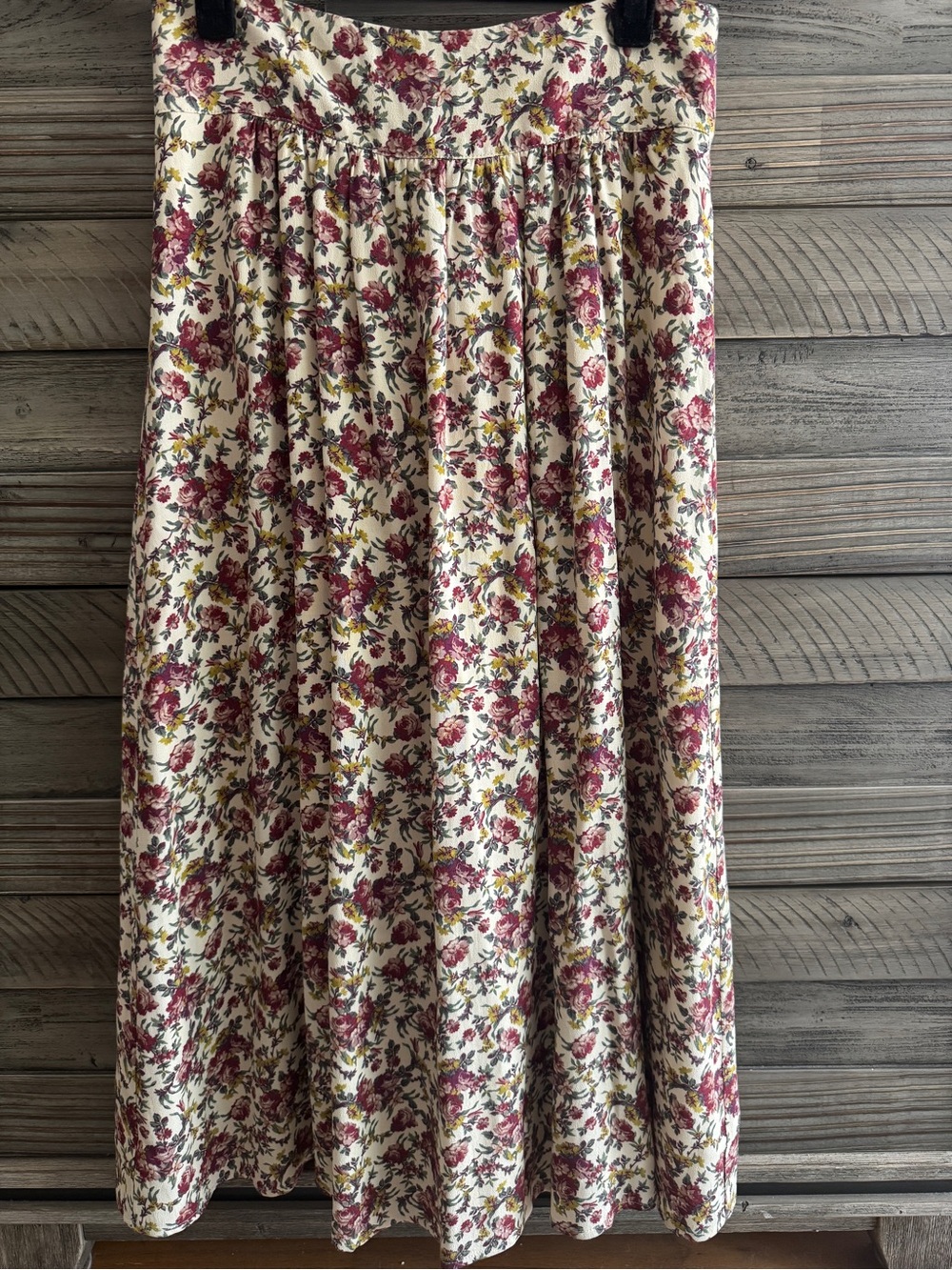 Sézane Maria Pink Floral Midi Skirt - Picture 2 of 8